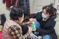 성동구 성수1가1동, 기부 ‘생필품 꾸러미 100세트’ 전달