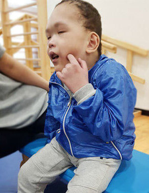 아프게 태어나게 해서 미안해
